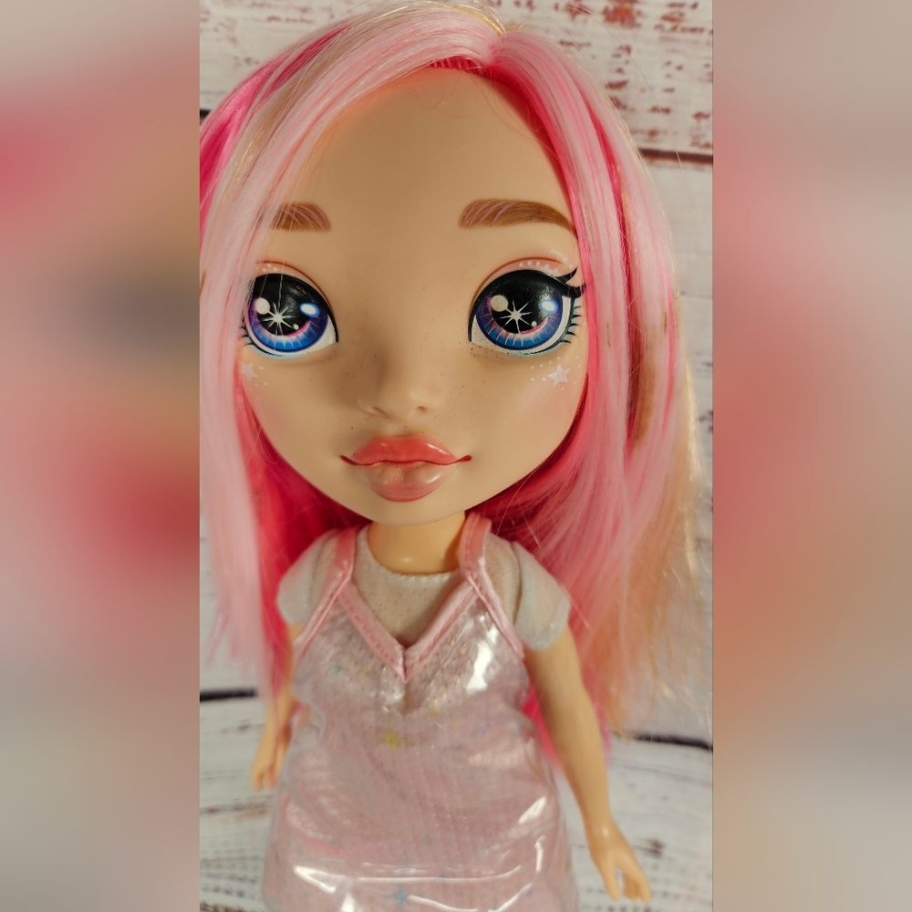 Poopsie Rainbow Surprise Pixie Rose 16” Doll Pink Hair Skates